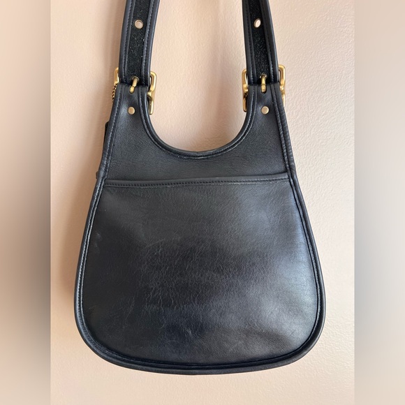 Vintage 1996 Coach Crescent Berkeley Saddlebag with Brass Hardware - Picture 6 of 16